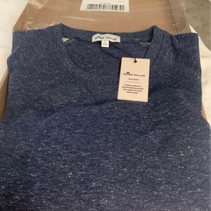 Gorgeous Navy Peter Millar crew neck pullover. Men’s size Small. Exceptional!